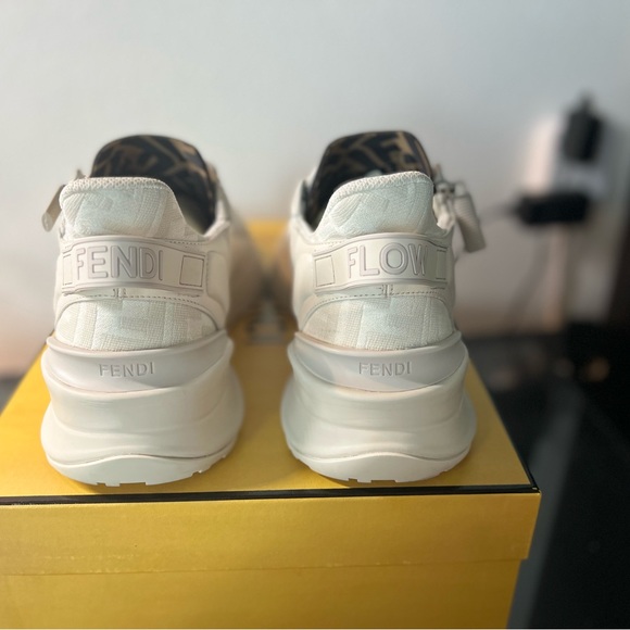 FENDI Flow FF Leather Sneaker - Picture 9 of 10